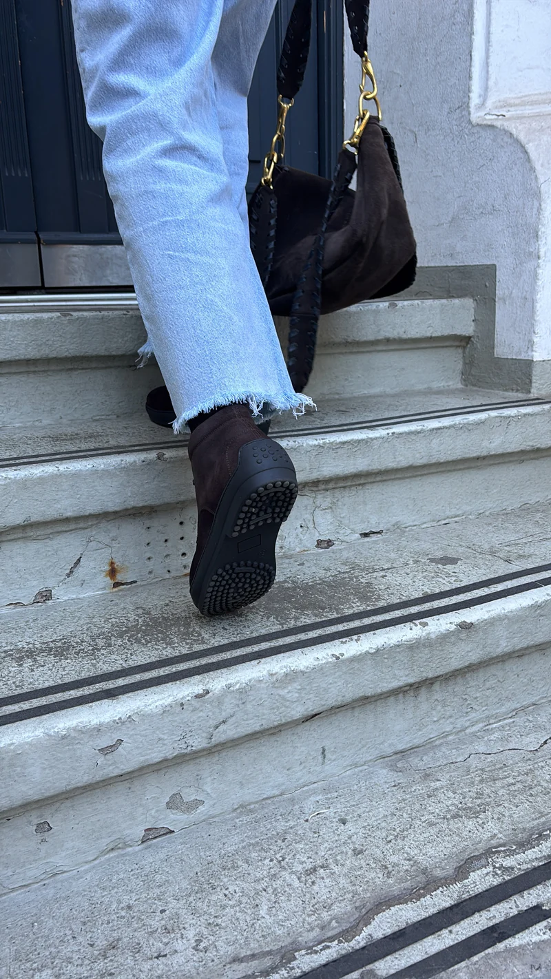 Tom Dunkelbraun Veloursleder mit Lammfell