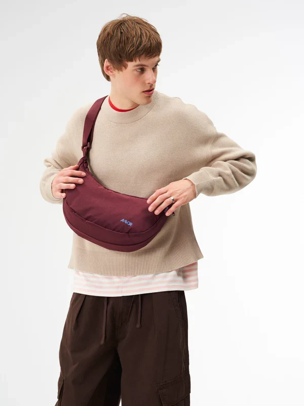 AEVOR Sling Bag burgundy