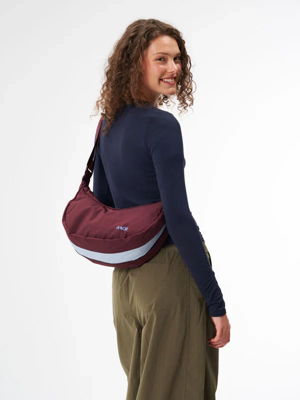AEVOR Sling Bag burgundy