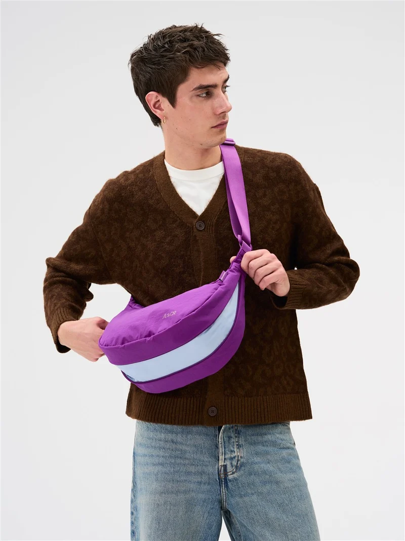 AEVOR Sling Bag Electric Fuchsia