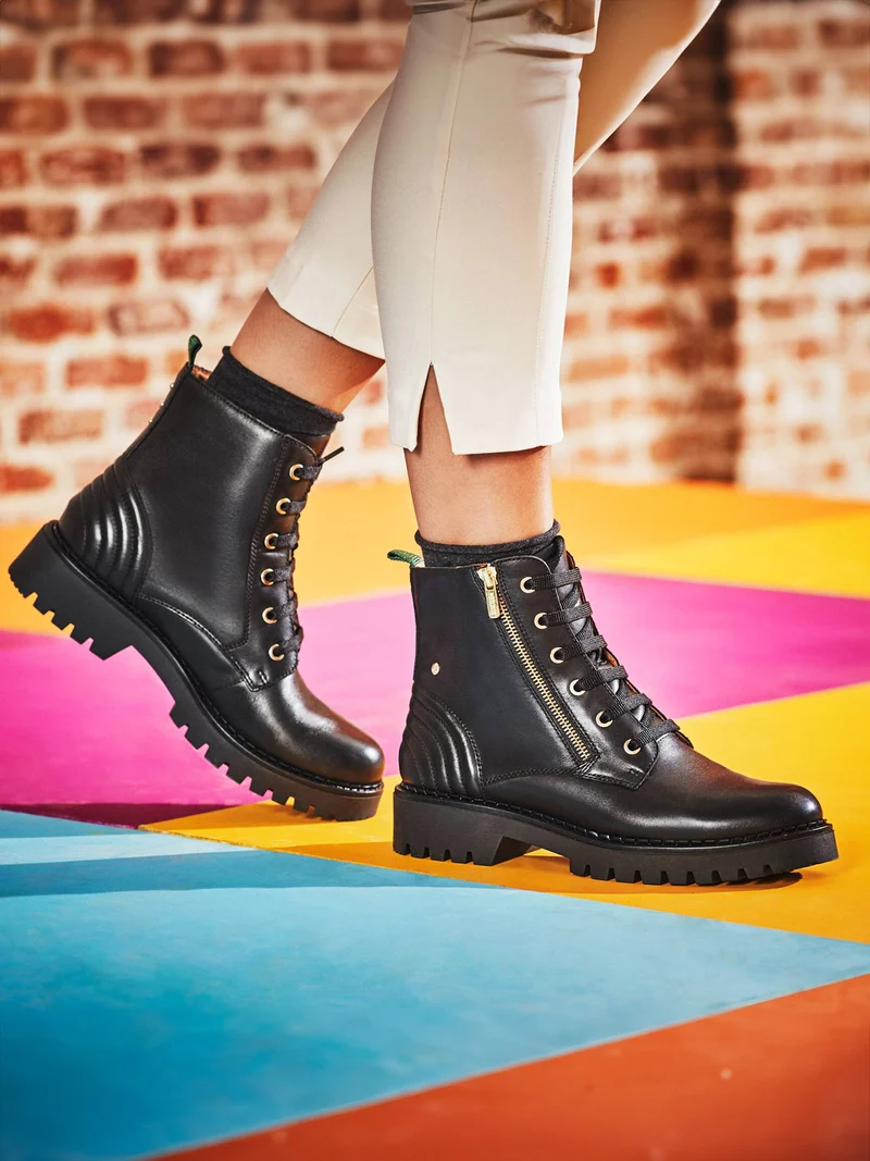 W6P-8560 BLACK