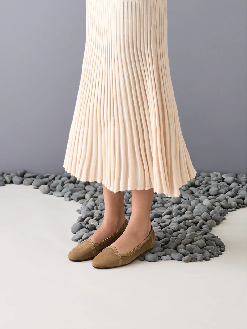 LAKRYE SAND