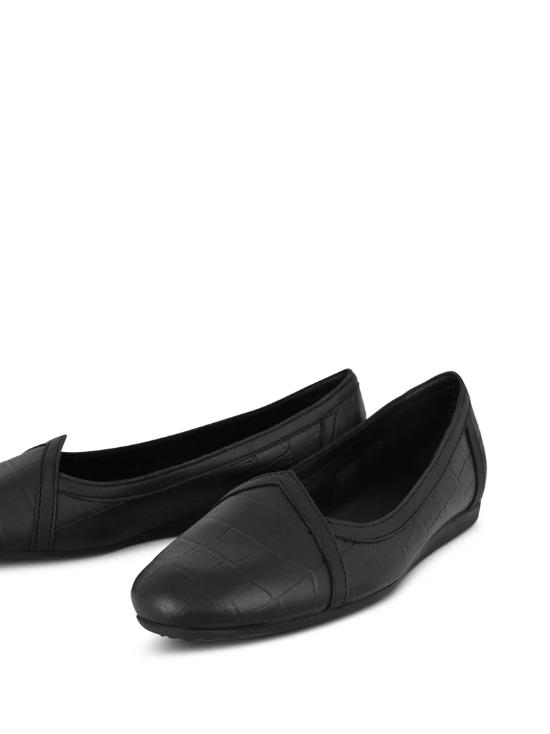 LAKRYE BLACK