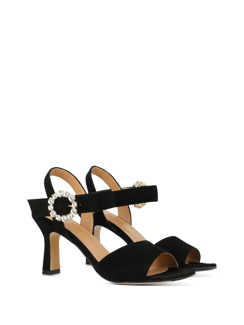 MOLINA BLACK