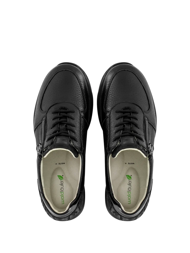 WEARNE BLACK
