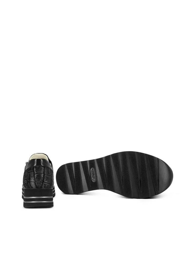 WEARNE BLACK