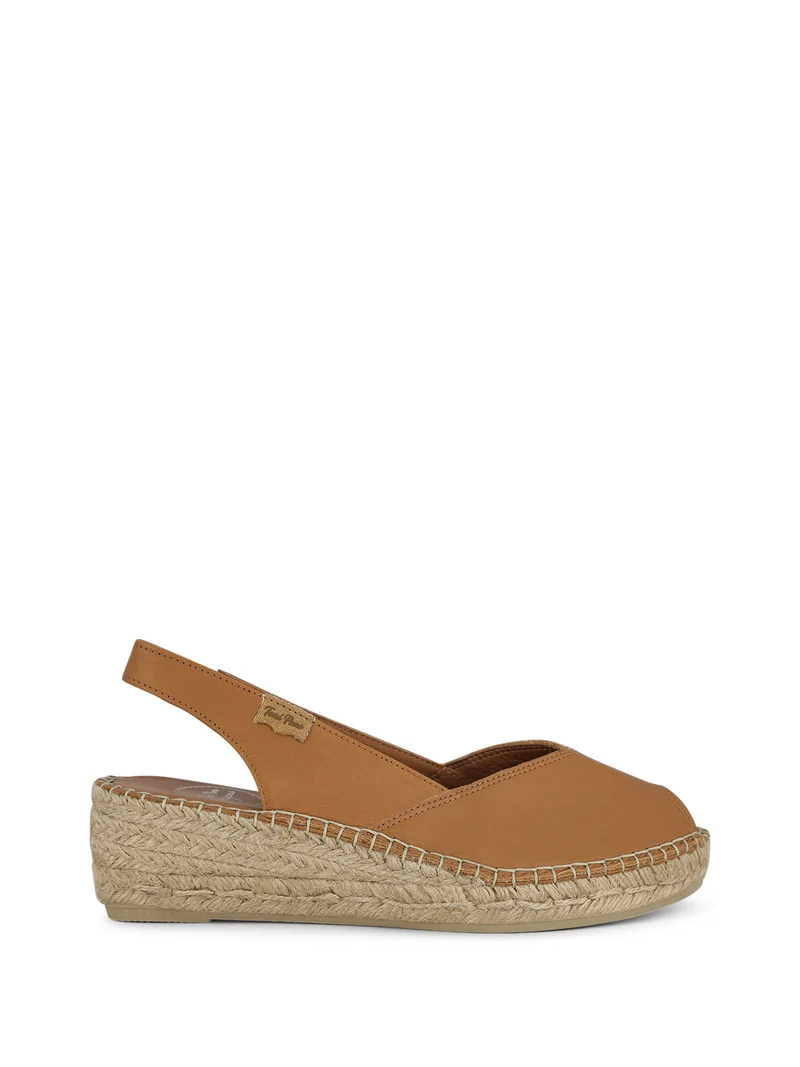 BERNIA TAN