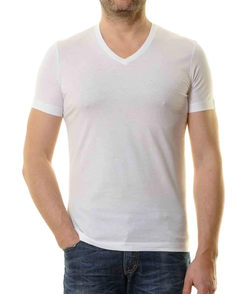 T-Shirt DP V-neck Body Fit