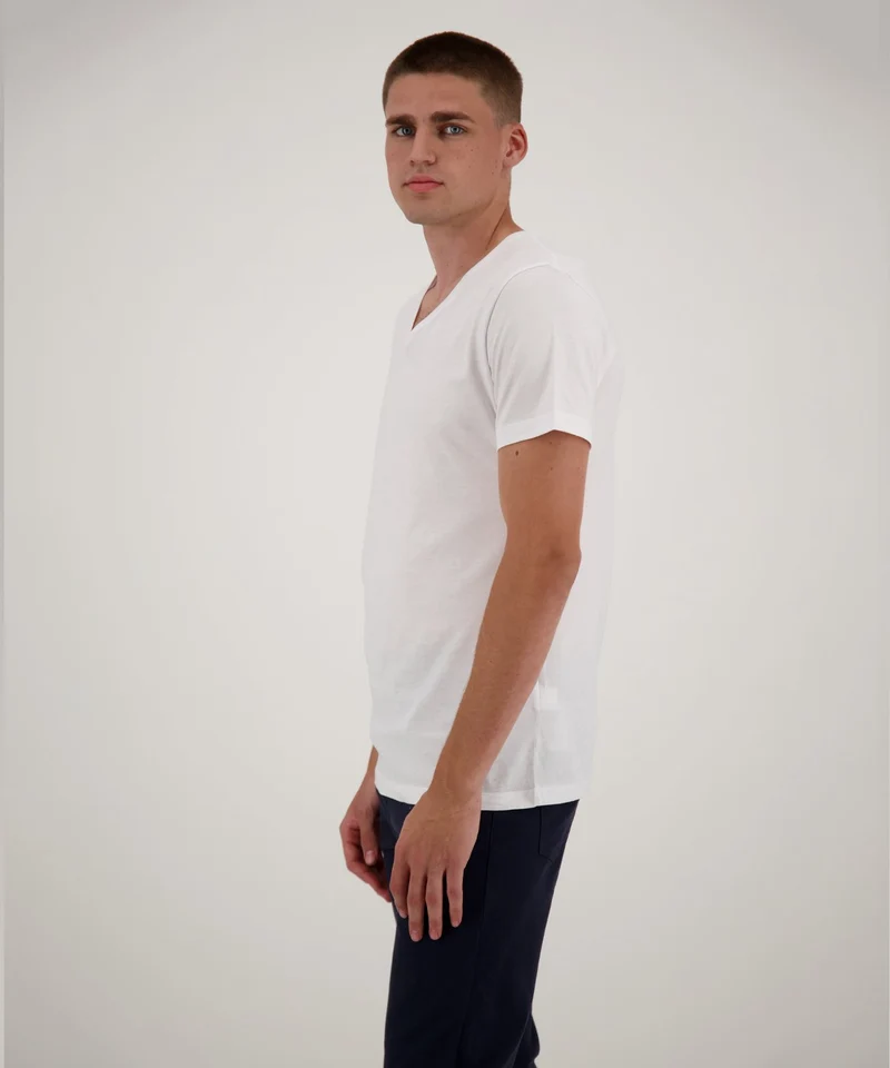 T-Shirt DP V-neck Body Fit