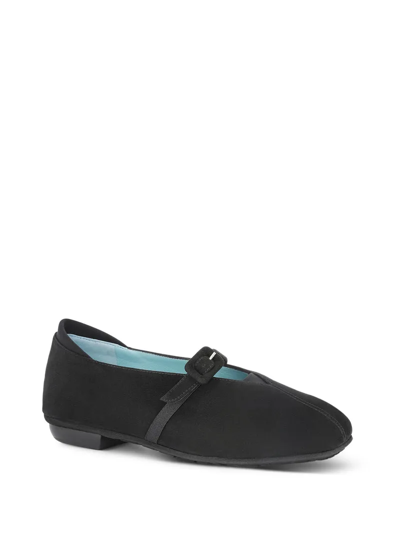TRAVEL BLACK