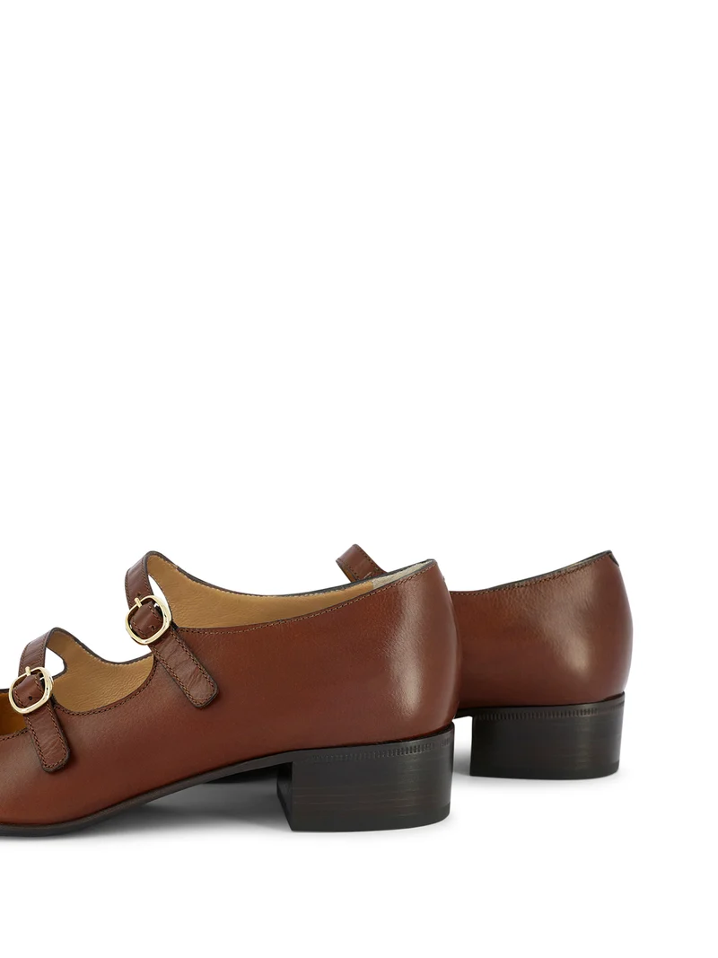 MAGPIE BROWN
