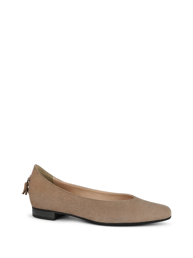 TRAM TAUPE