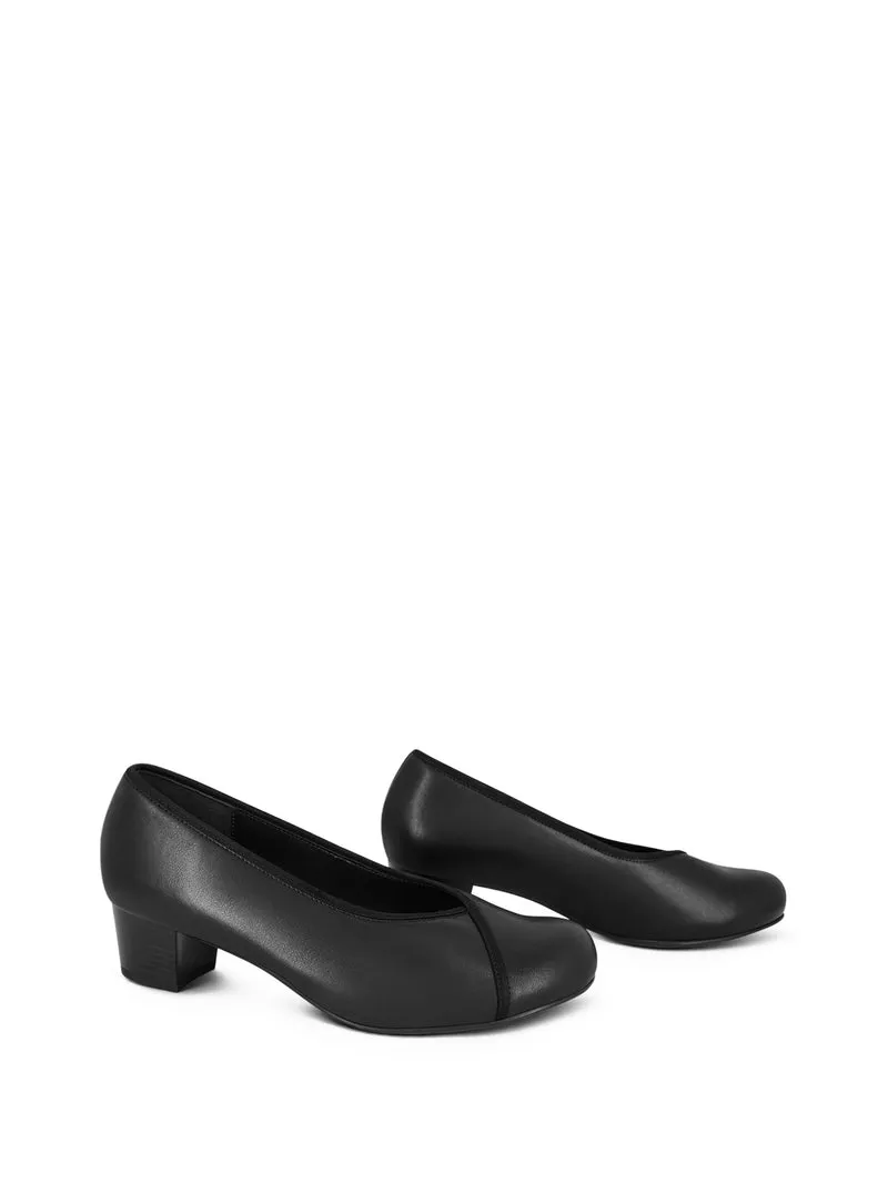 STATELY BLACK LEA