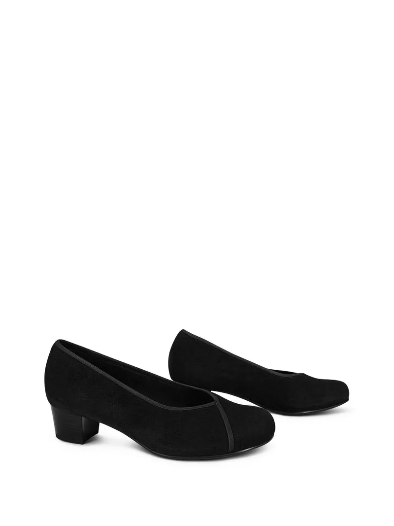 STATELY BLACK