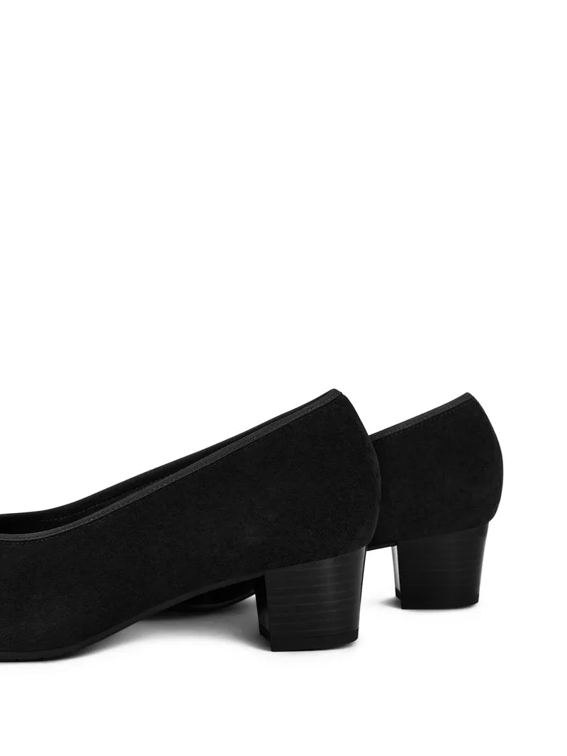 STATELY BLACK