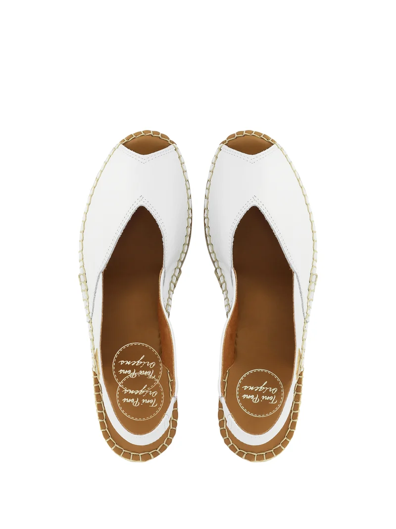 BERNIA WHITE