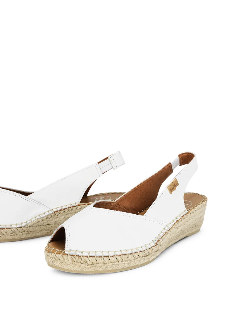 BERNIA WHITE