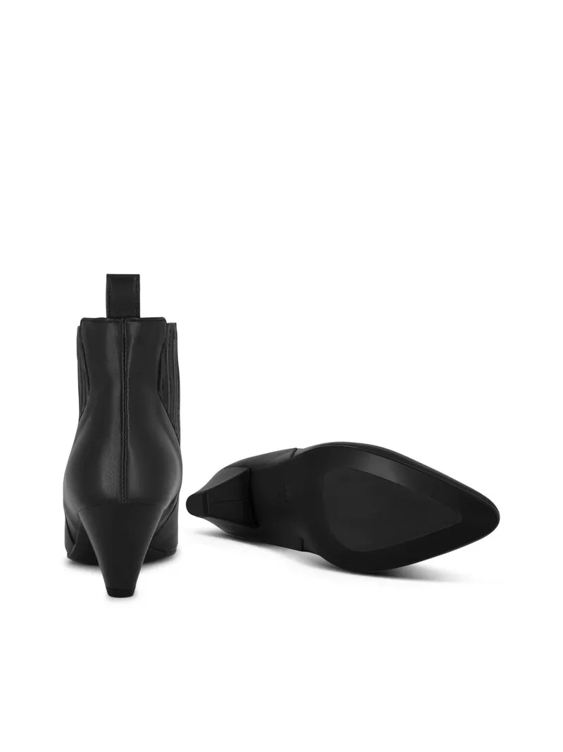 NESTER BLACK