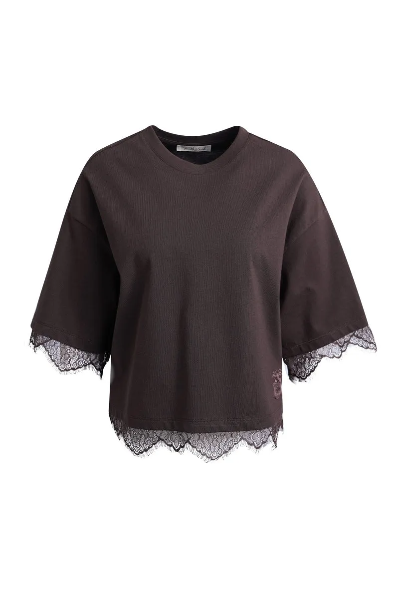 Boxy T-shirt Lace Hem