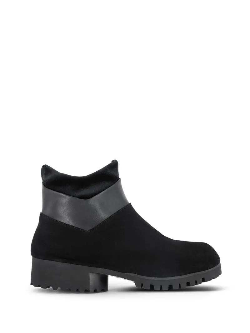 TENILA BLACK
