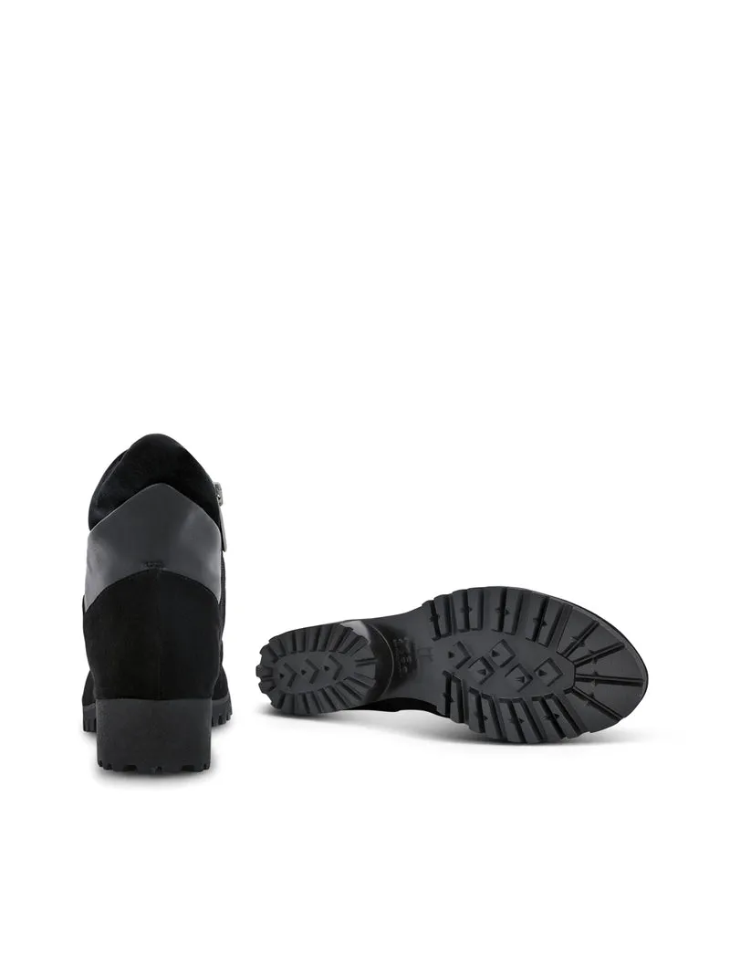 TENILA BLACK