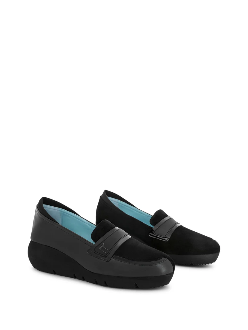 TELIA BLACK ANTIQUE