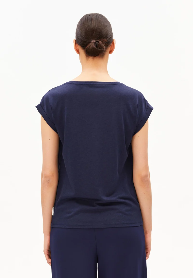 Jilaana T-shirt