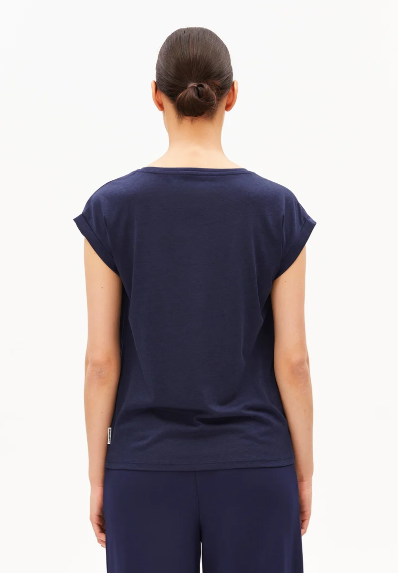 Jilaana T-shirt