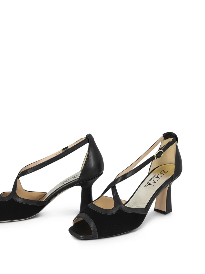 ZONDRIA BLACK