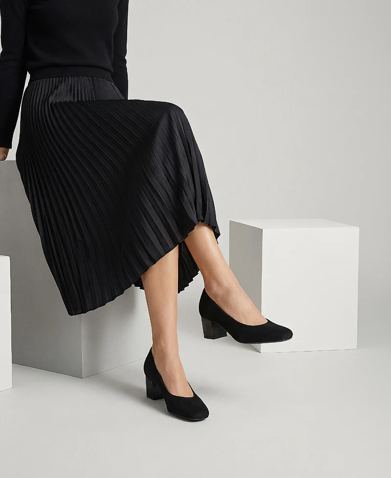 PENINSULA BLACK