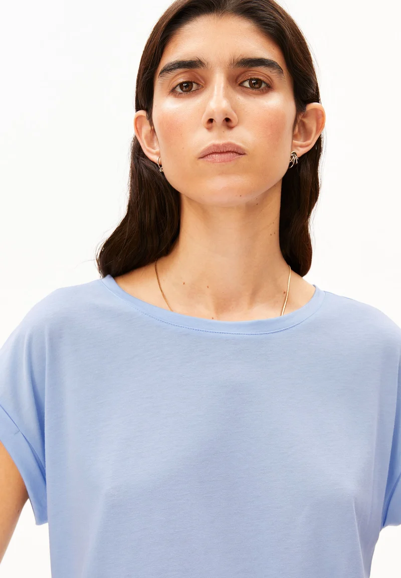 Jilaana T-shirt