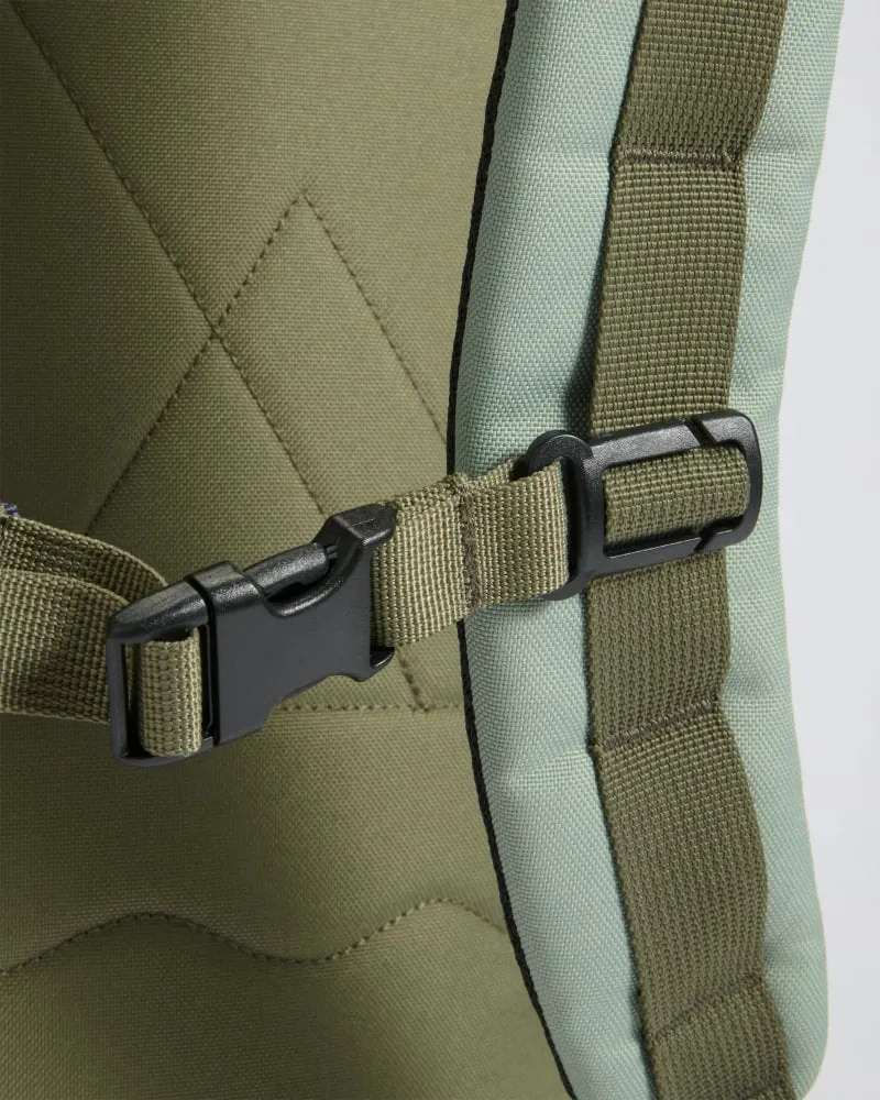 PASSENGER Boondocker Recycled 26L Backpack 2.0 pistachio/misty grey