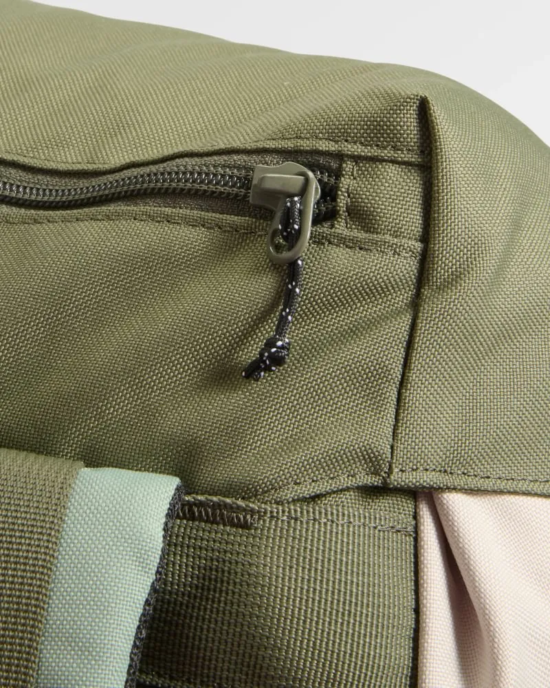 PASSENGER Boondocker Recycled 26L Backpack 2.0 pistachio/misty grey