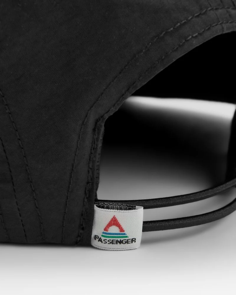 PASSENGER Emerge 5 Panel Trail Cap black