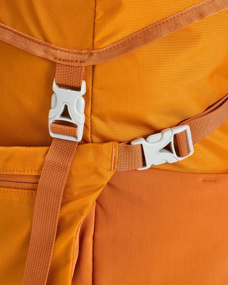 PASSENGER Trailscape Recycled 30L Backpack sunrise orange