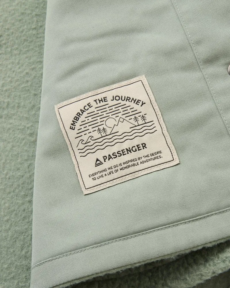 PASSENGER Rappel Recycled Sherpa Oversized Shirt pistachio