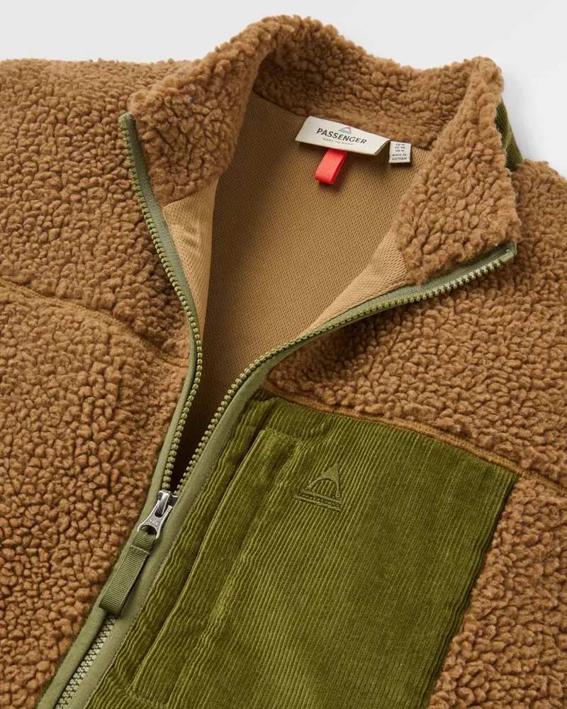 PASSENGER Trekker Recycled Deep Pile Sherpa Vest caramel