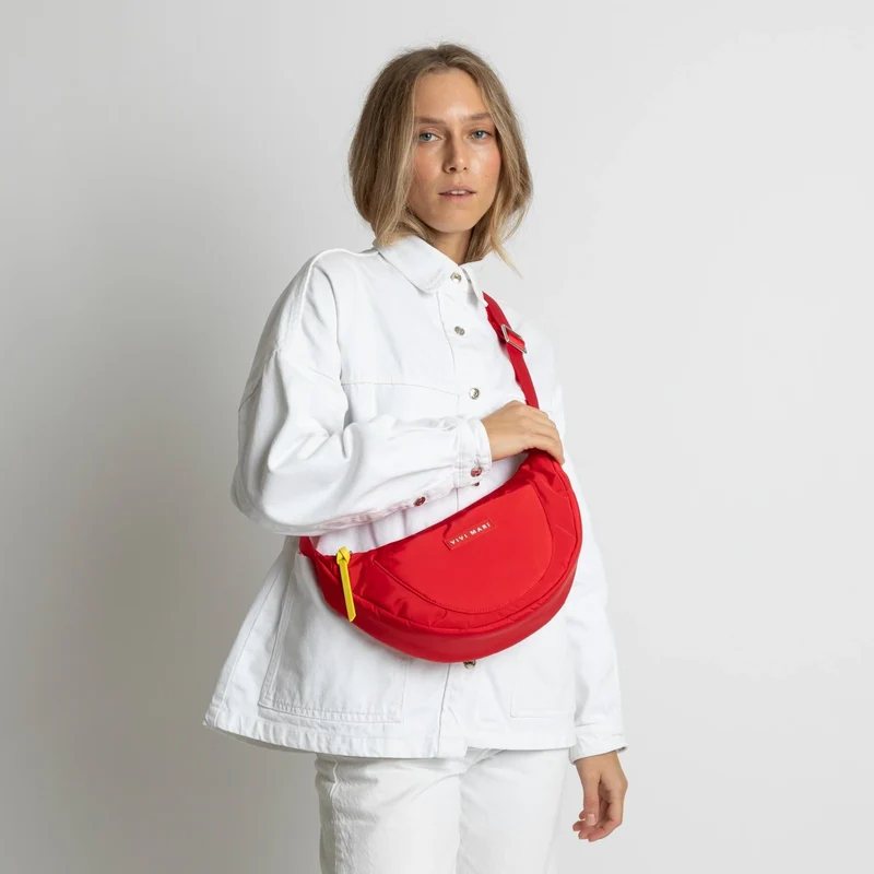 VIVI MARI Padded Hip Bag medium - true red