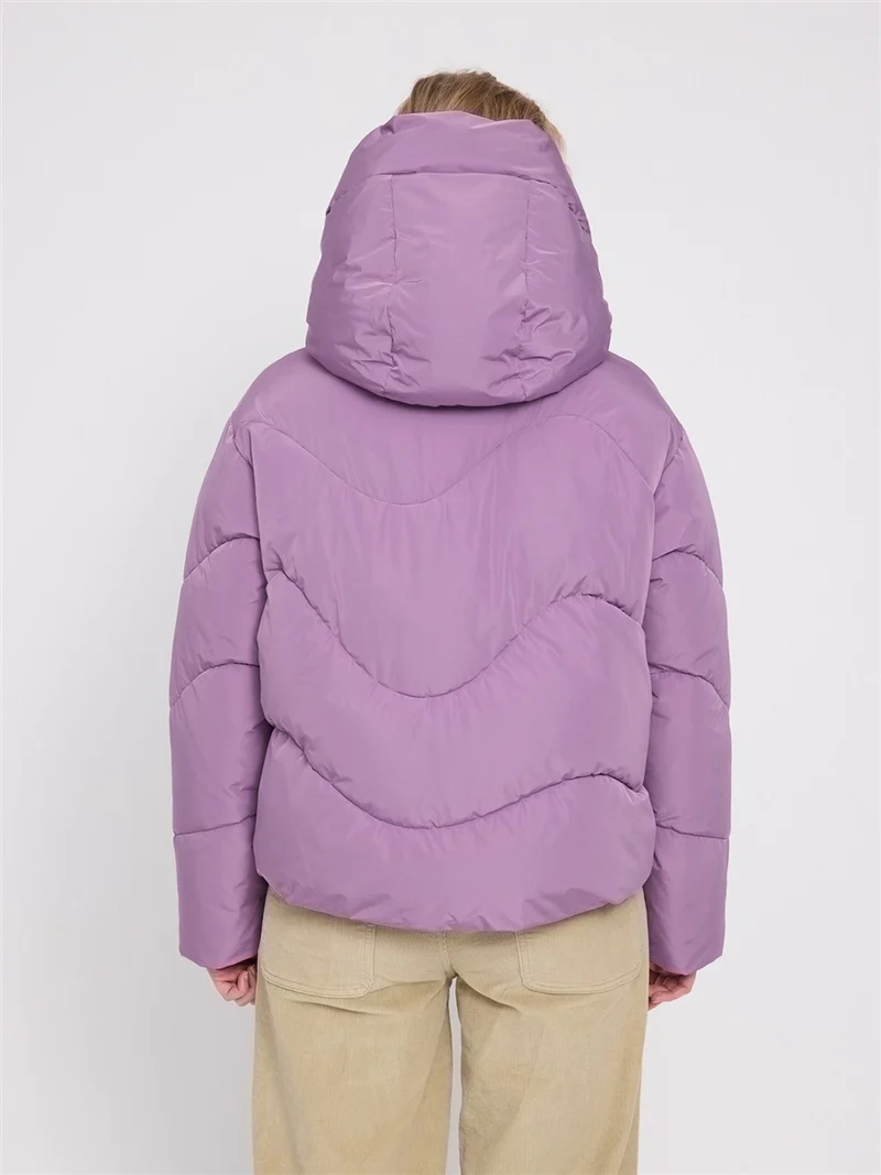 MAZINE Waves Quilt Short Puffer Jacket grape-pink
