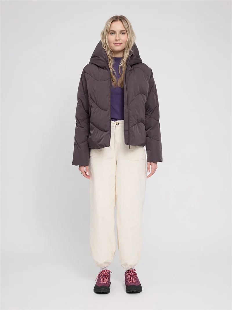 MAZINE Waves Quilt Short Puffer Jacket eggplant
