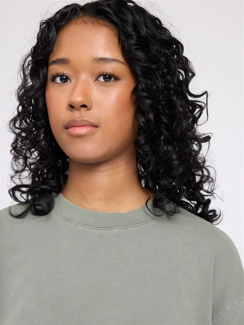 MAZINE Genderless Natural Dye Sweatshirt natural-dye-light-bottle