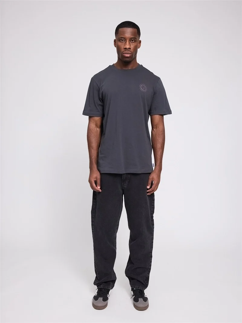MAZINE Chest Print T-Shirt obsidian