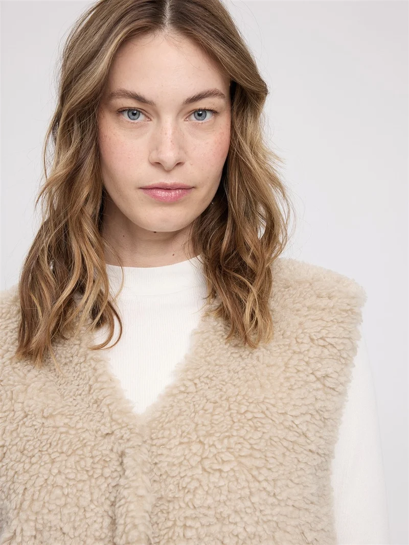 MAZINE Faux-Fur Vest natural