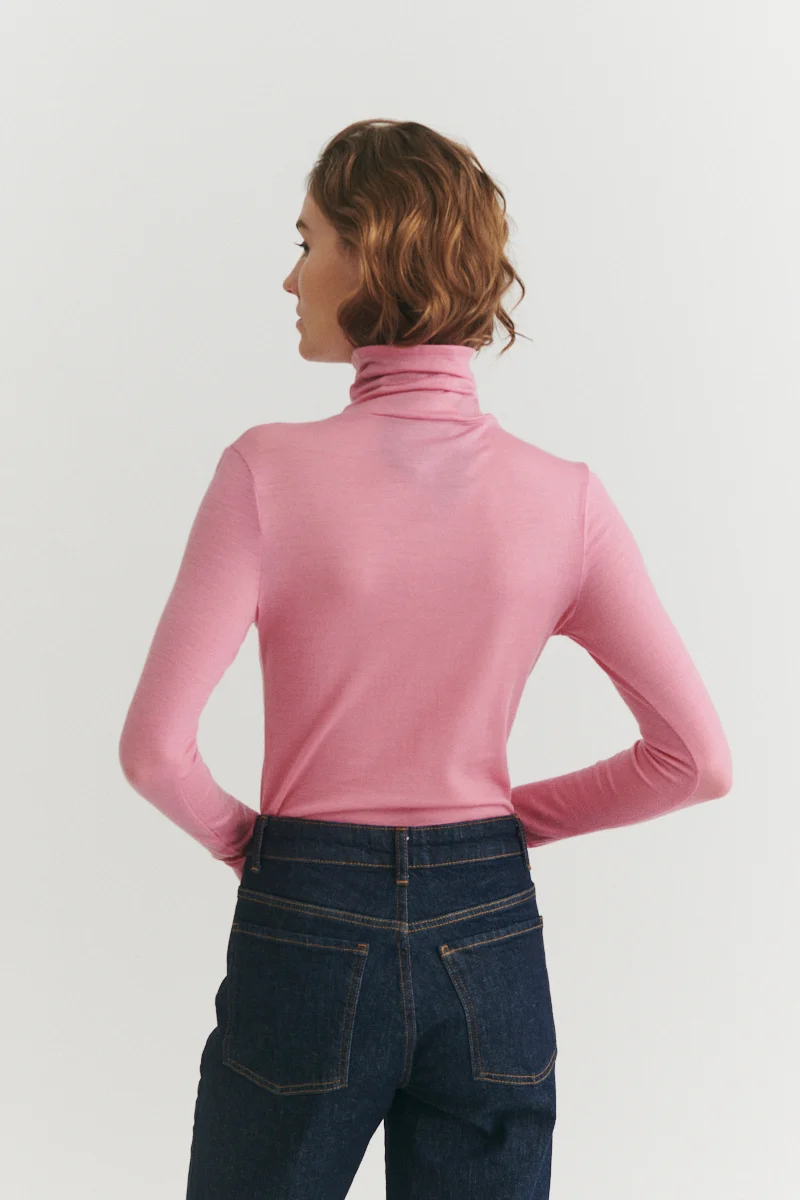 BASIC APPAREL Rinja T-Neck cashmere rose