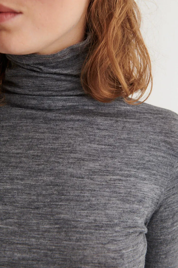 BASIC APPAREL Rinja T-Neck grey mel.