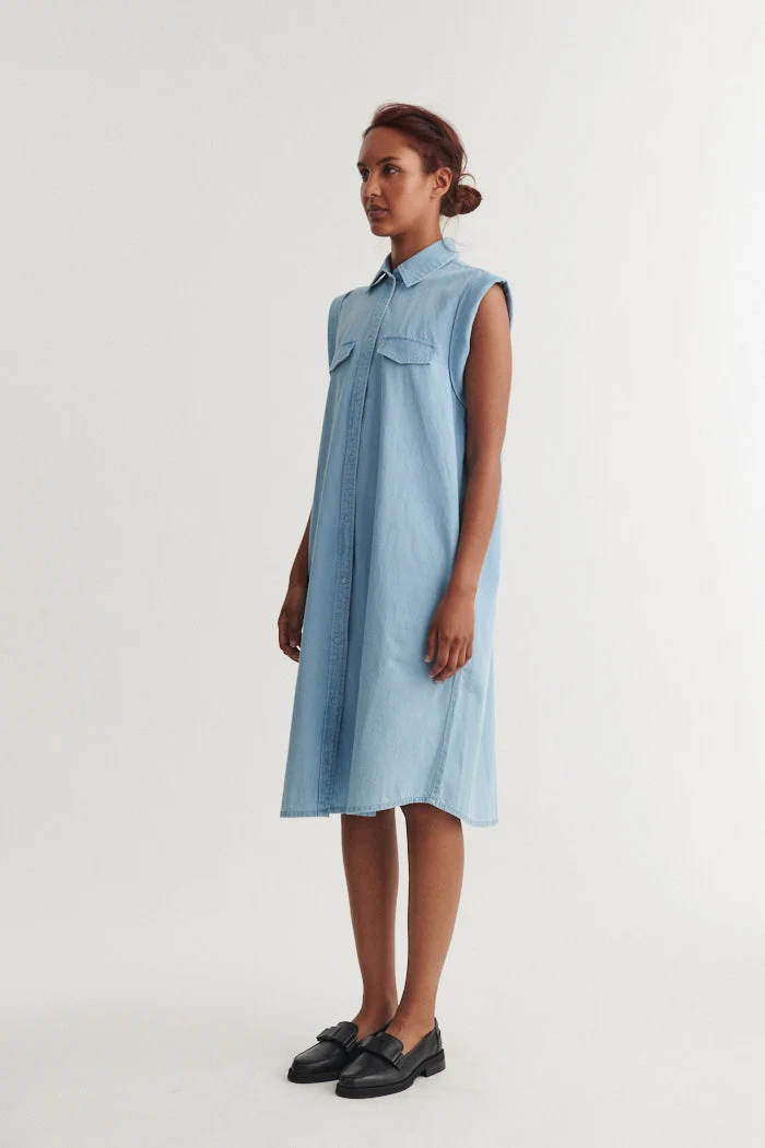 BASIC APPAREL Cody Dress light wash
