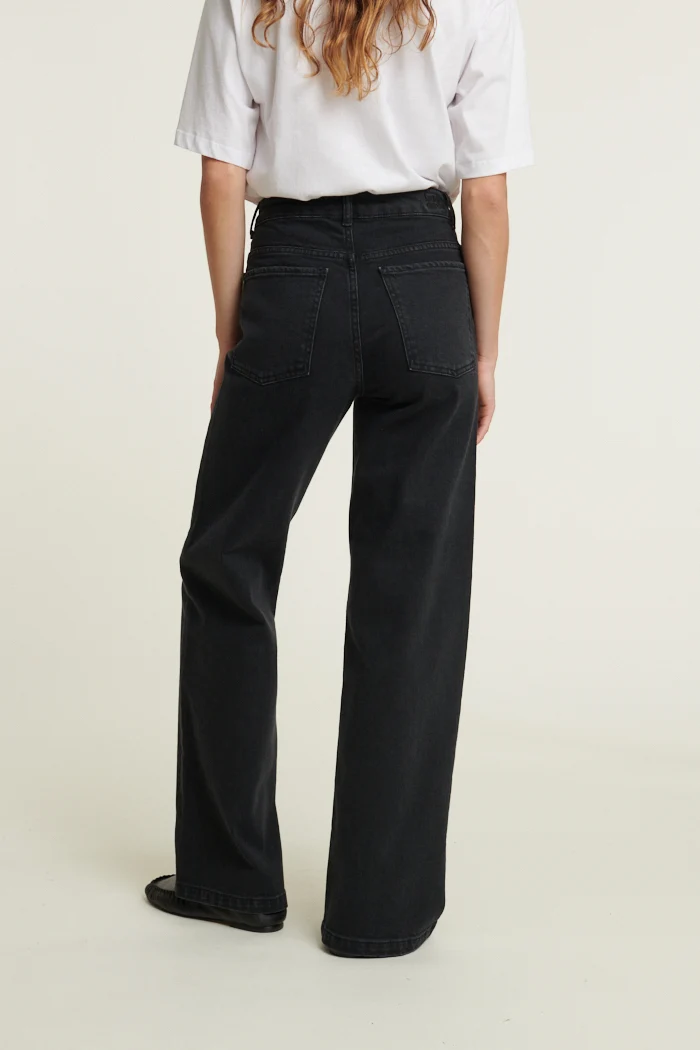 BASIC APPAREL Enya Jeans black
