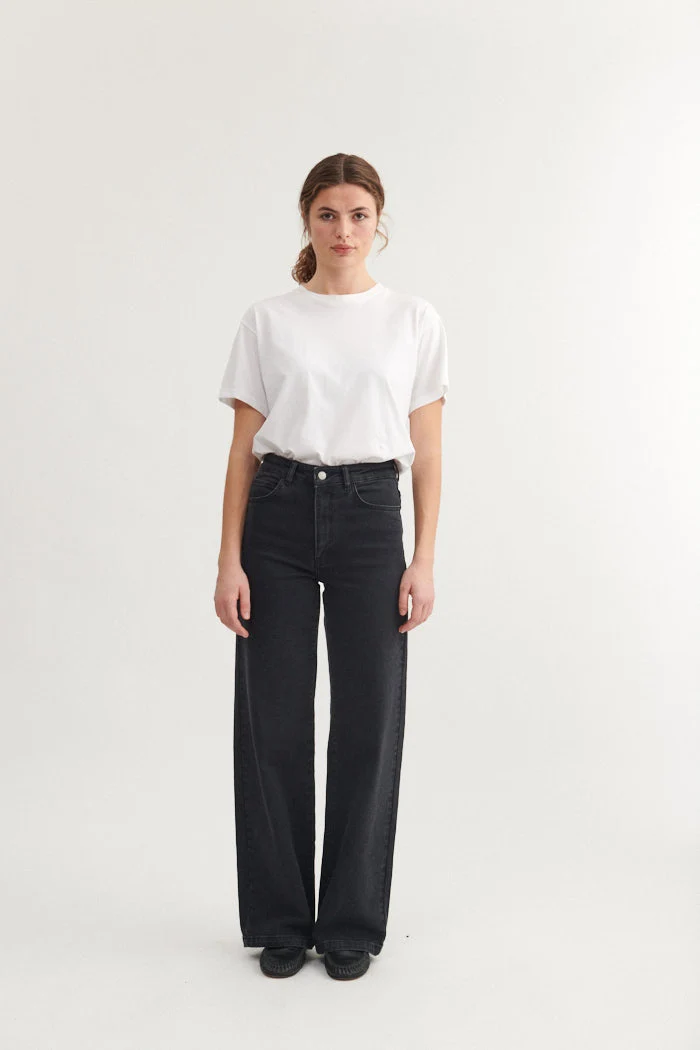 BASIC APPAREL Enya Jeans black