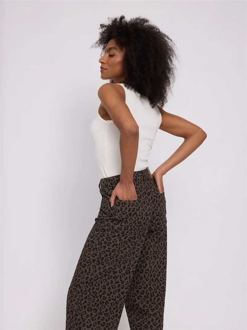 MAZINE Printed Barrel Leg Denim Pants chocolate-brown-printed