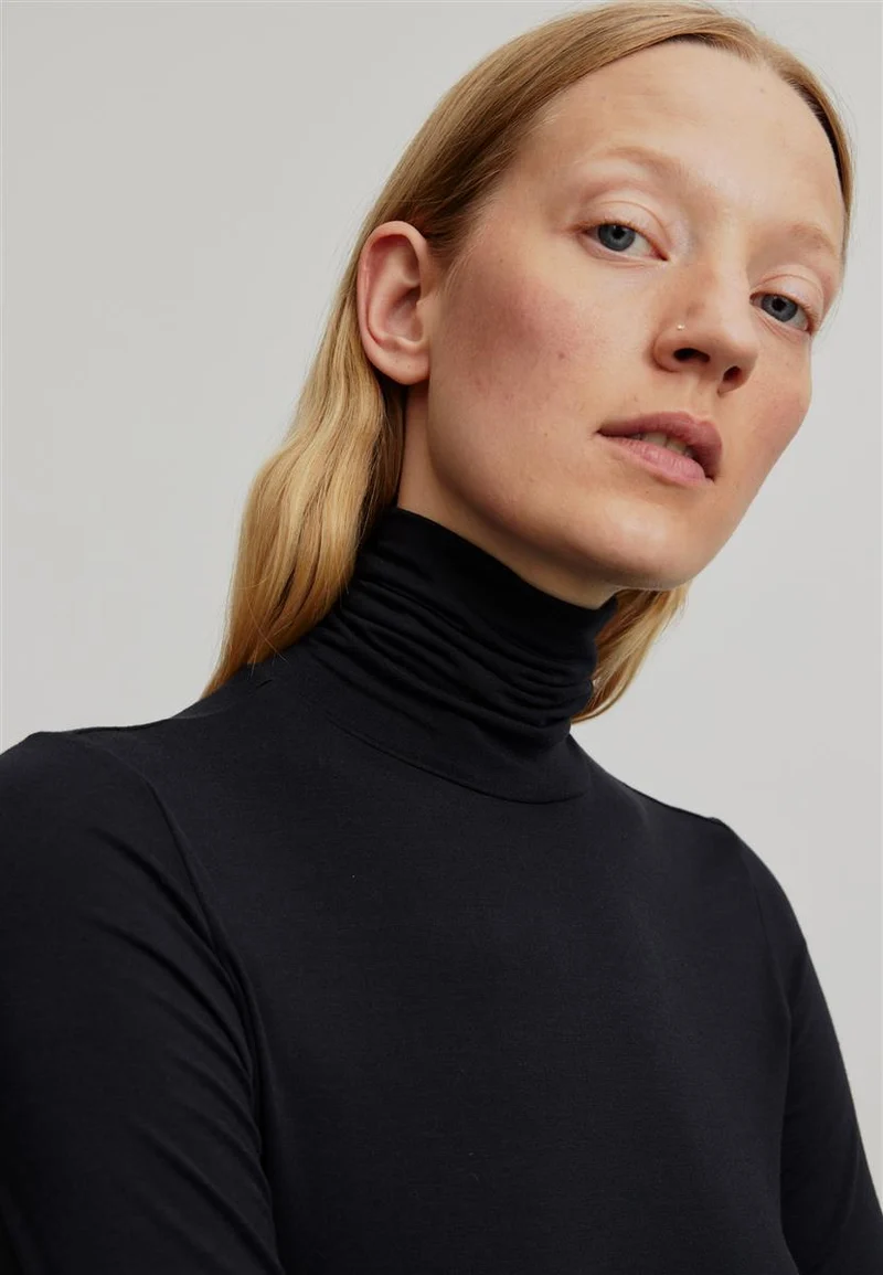 RECOLUTION Nobelis black